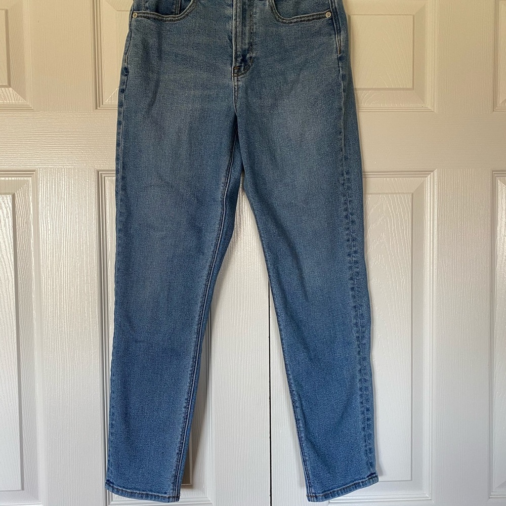 American Eagle mom jeans